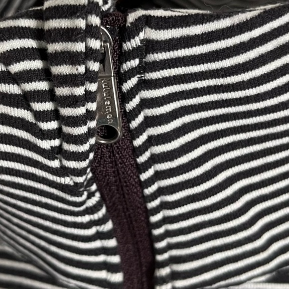 Lululemon Surge Warm Half Zip Mens Large Mini Pop Black White Stripe Tech Shirt - Picture 5 of 16